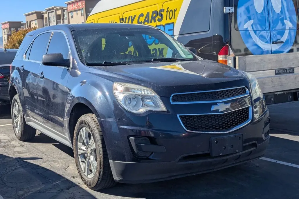 2015 Chevrolet Equinox LS photo 1