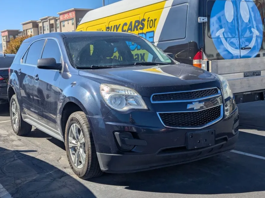 2015 Chevrolet Equinox LS photo 1