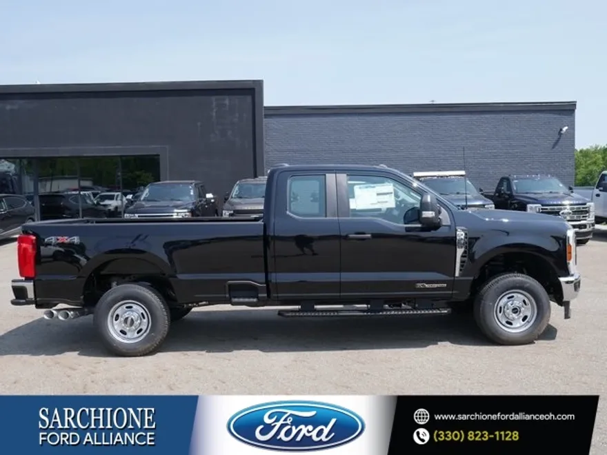 2025 Ford F-250 photo 1