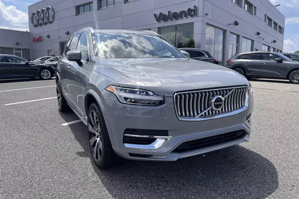 2024 Volvo XC90 T8 Ultimate photo 1