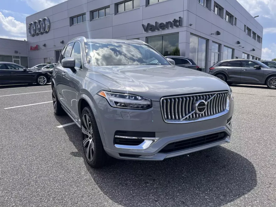 2024 Volvo XC90 T8 Ultimate photo 1