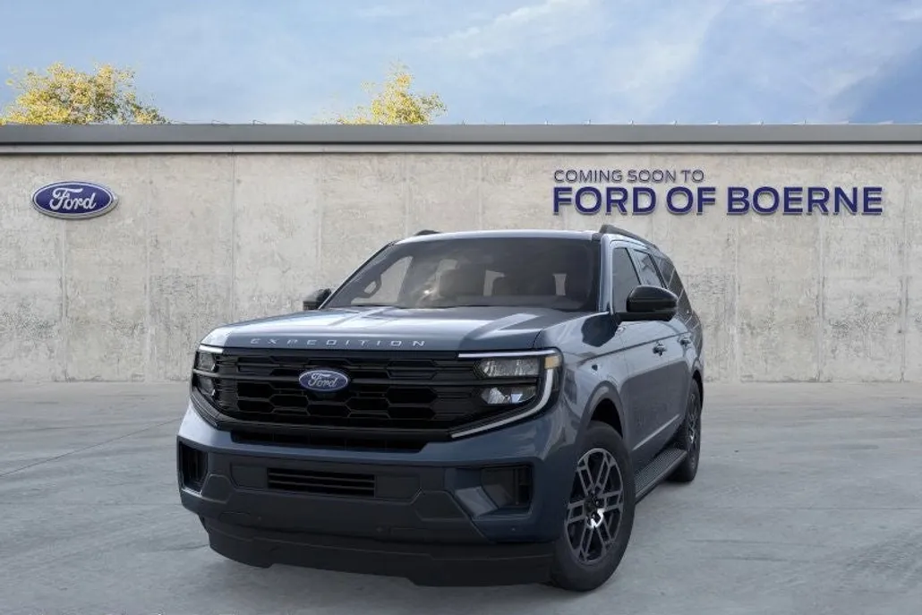 2025 Ford Expedition photo 1
