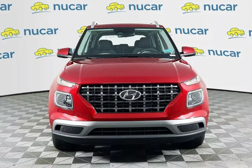 2025 Hyundai Venue SEL photo 1