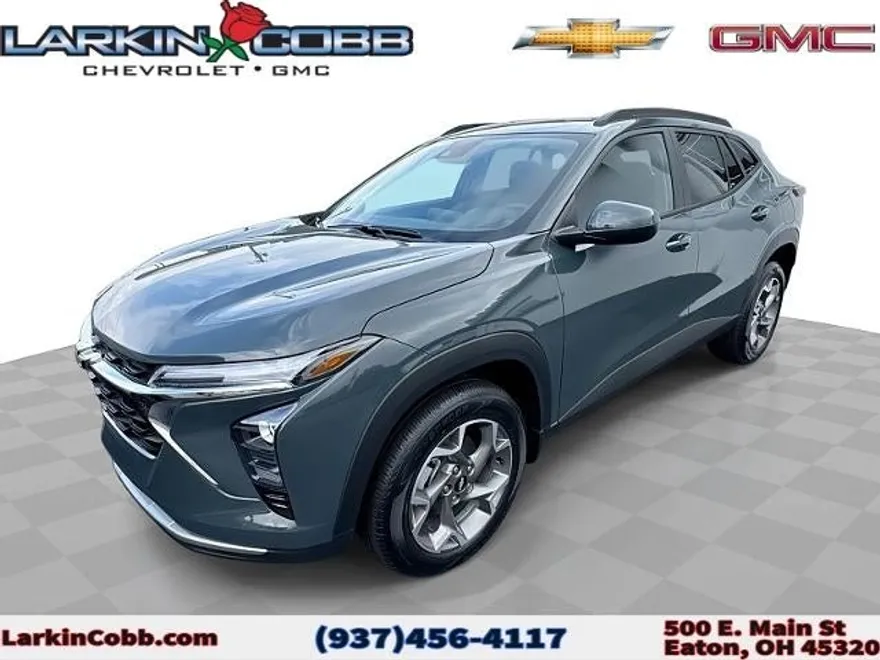 2025 Chevrolet Trax LT photo 1