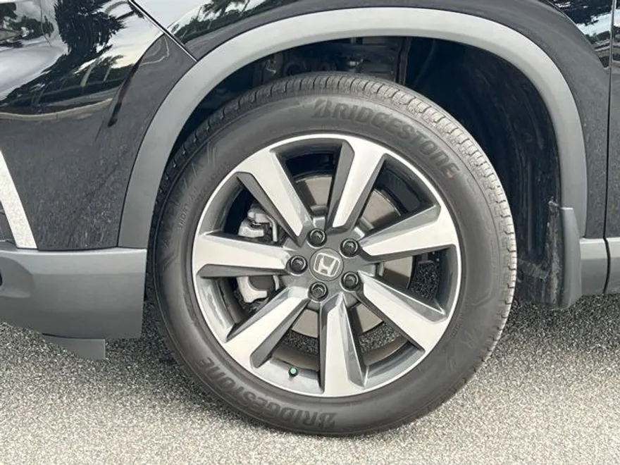 2025 Honda Pilot Elite photo 1
