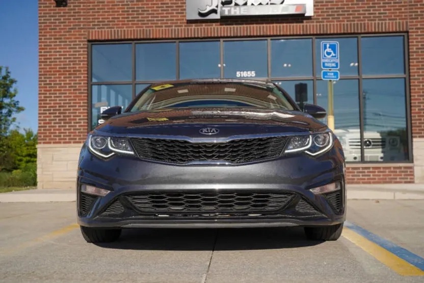 2020 Kia Optima LX SE photo 1