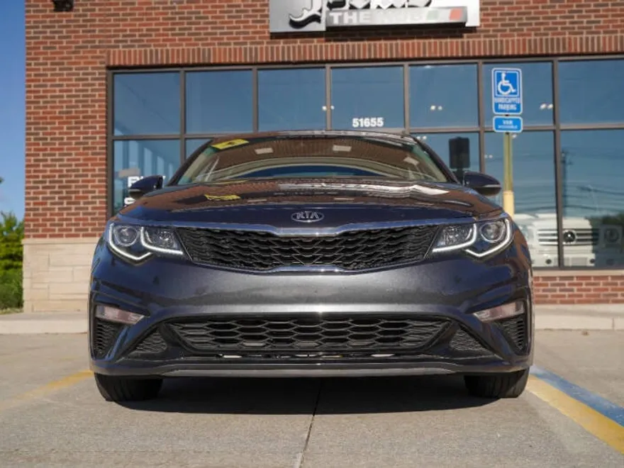 2020 Kia Optima LX SE photo 1