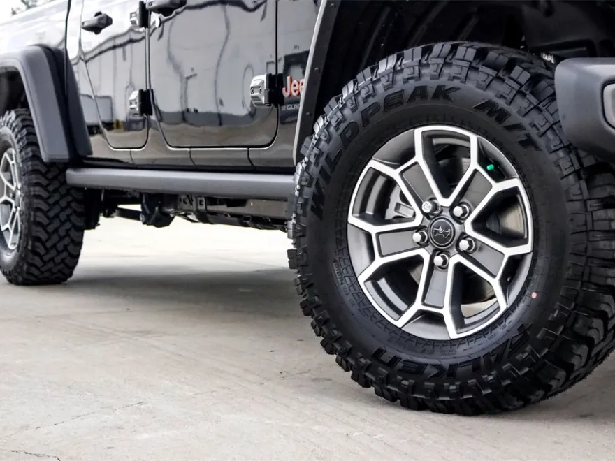 2025 Jeep Gladiator Mojave photo 1