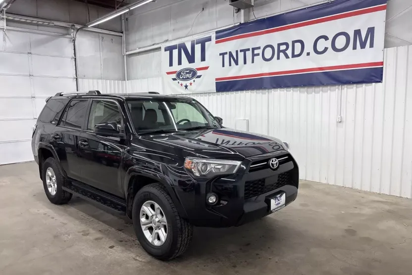 2024 Toyota 4Runner SR5 photo 1