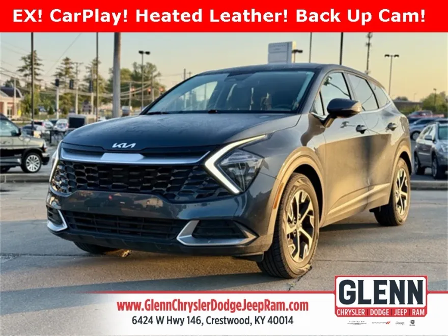2023 Kia Sportage EX photo 1