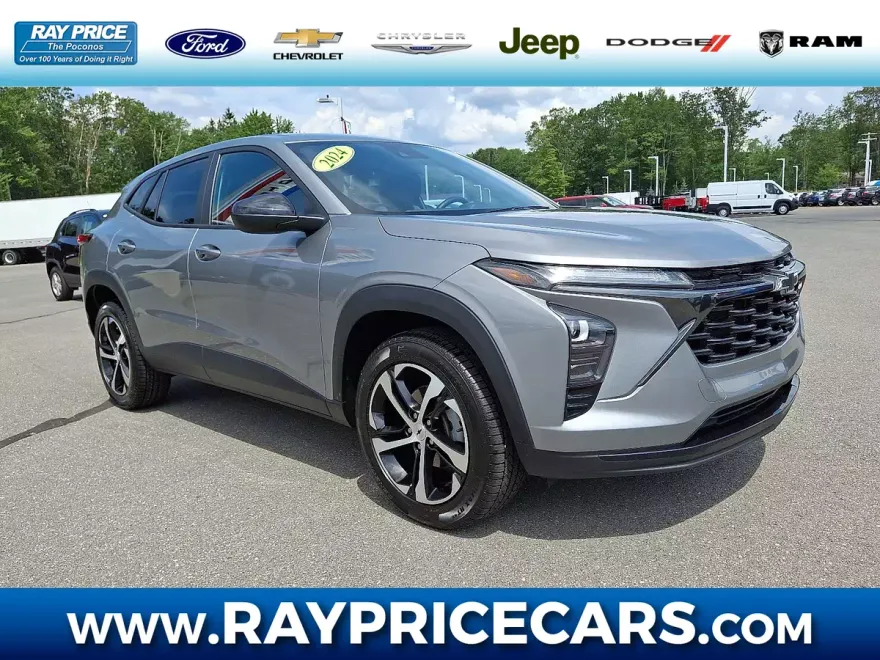 2024 Chevrolet Trax photo 1