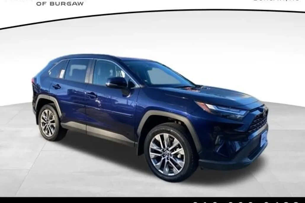 2022 Toyota RAV4 XLE Premium photo 1