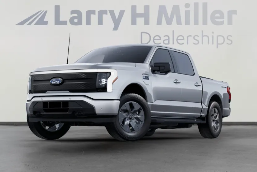 2025 Ford F-150 Lightning photo 1