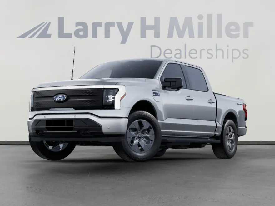 2025 Ford F-150 Lightning photo 1