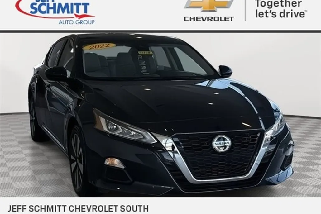 2022 Nissan Altima 2.5 SV photo 1
