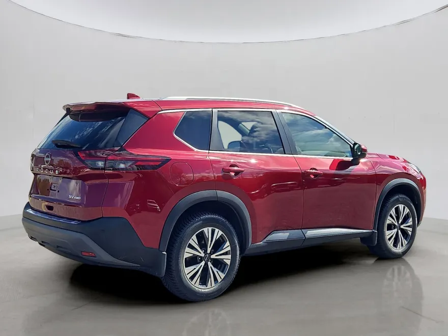 2022 Nissan Rogue SV photo 1