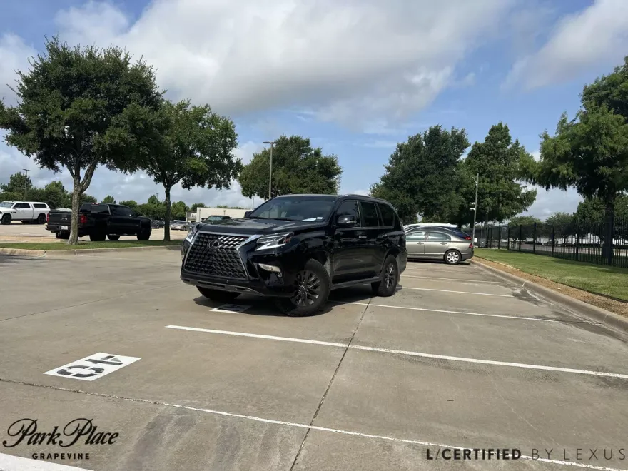 2023 Lexus GX 460 Premium photo 1
