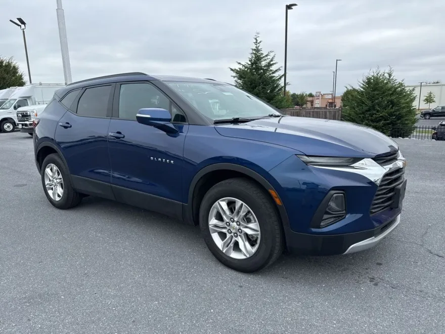 2022 Chevrolet Blazer 2LT photo 1