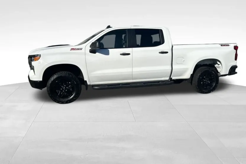 2024 Chevrolet Silverado 1500 Custom Trail Boss photo 1