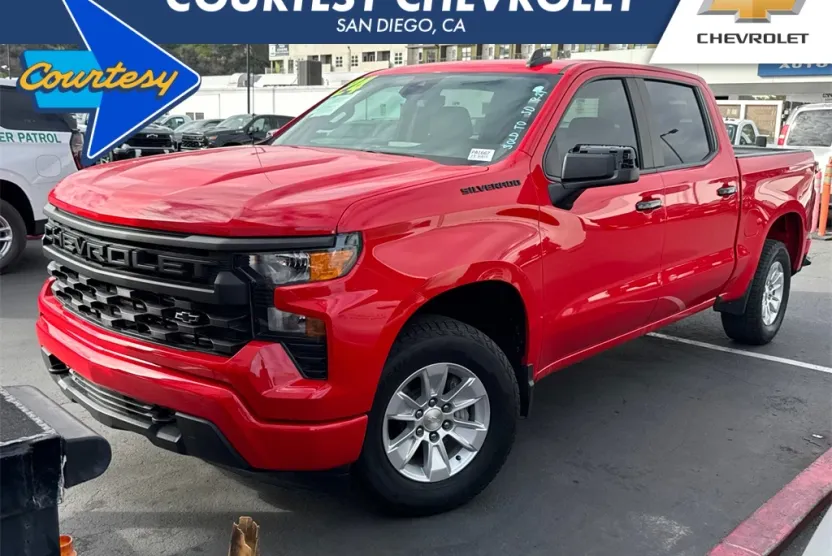 2024 Chevrolet Silverado 1500 Custom photo 1