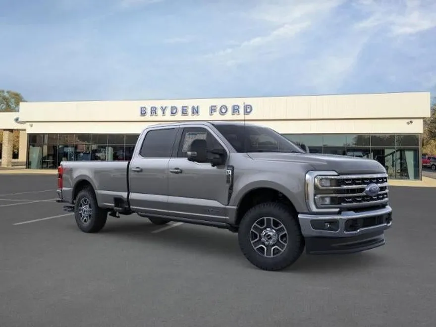 2026 Ford F-350 Lariat photo 1