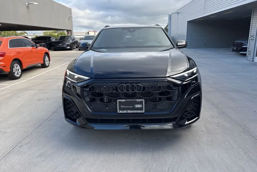2025 Audi Q8 55 Premium Plus photo 1
