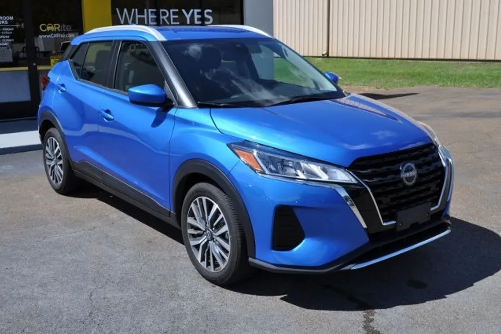 2024 Nissan Kicks SV photo 1