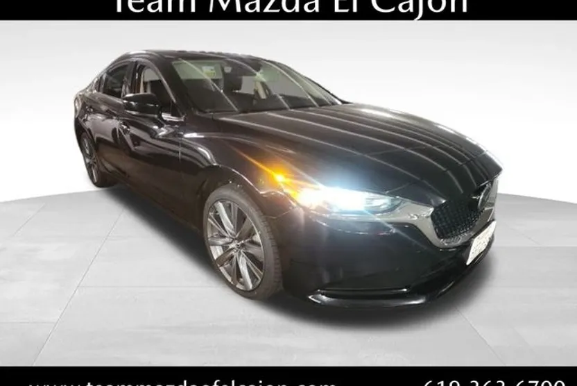 2018 Mazda Mazda6 Touring photo 1