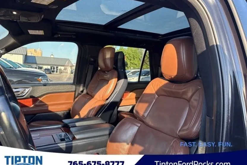 2022 Lincoln Navigator L Reserve photo 1