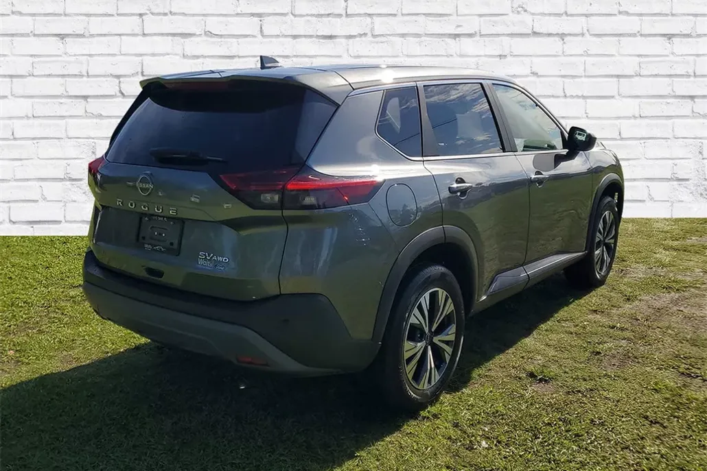 2023 Nissan Rogue SV photo 1