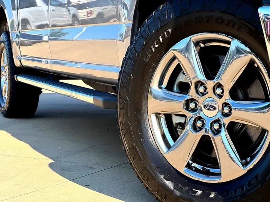 2020 Ford F-150 XLT photo 1