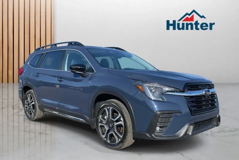 2024 Subaru Ascent Limited photo 1