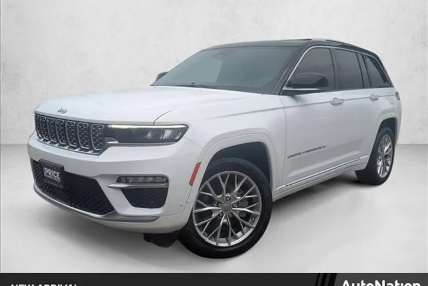 2022 Jeep Grand Cherokee Summit photo 1