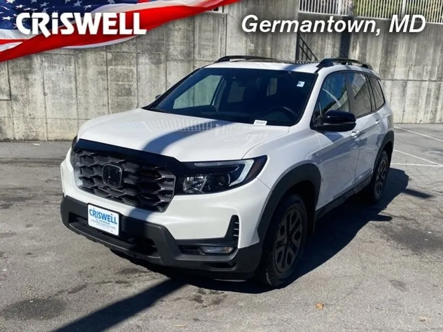 2023 Honda Passport TrailSport photo 1
