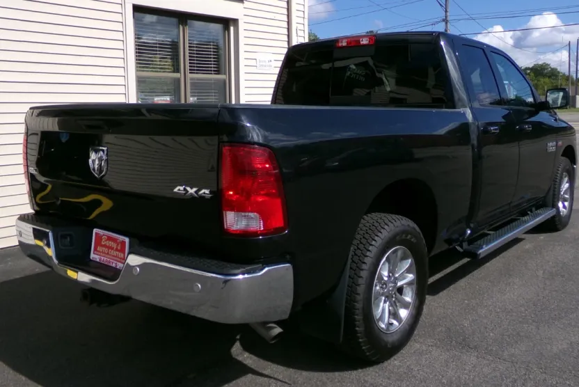 2018 Ram 1500 SLT photo 1