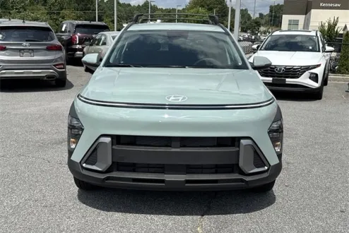 2025 Hyundai Kona SEL photo 1