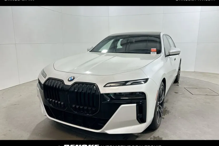 2025 Bmw 760i photo 1