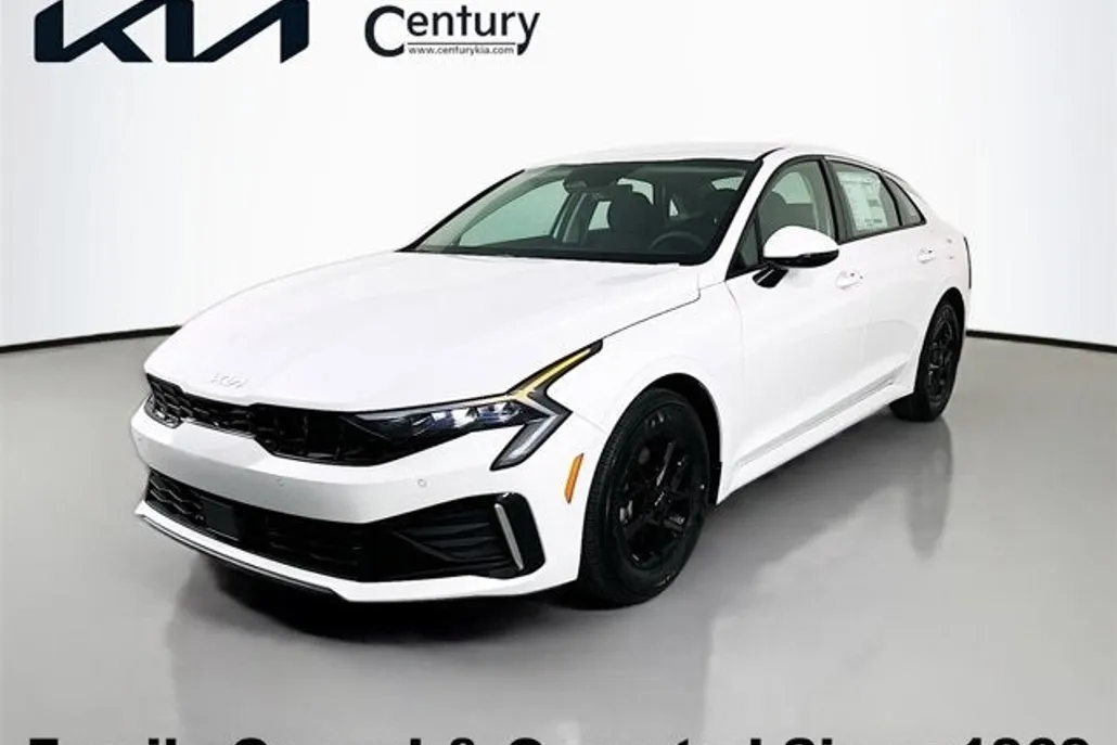 2026 Kia K5 LXS photo 1