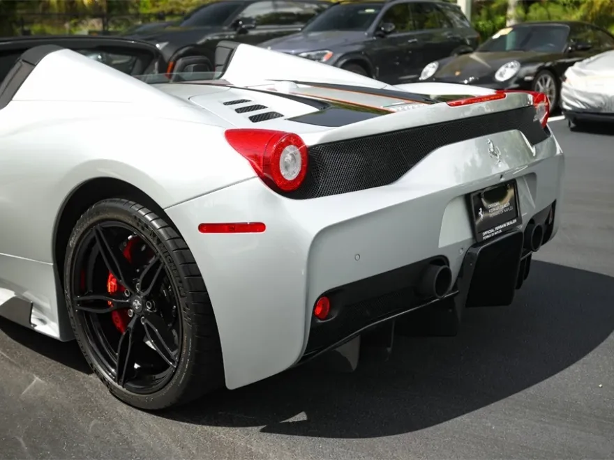 2015 Ferrari 458 Spider Base photo 17