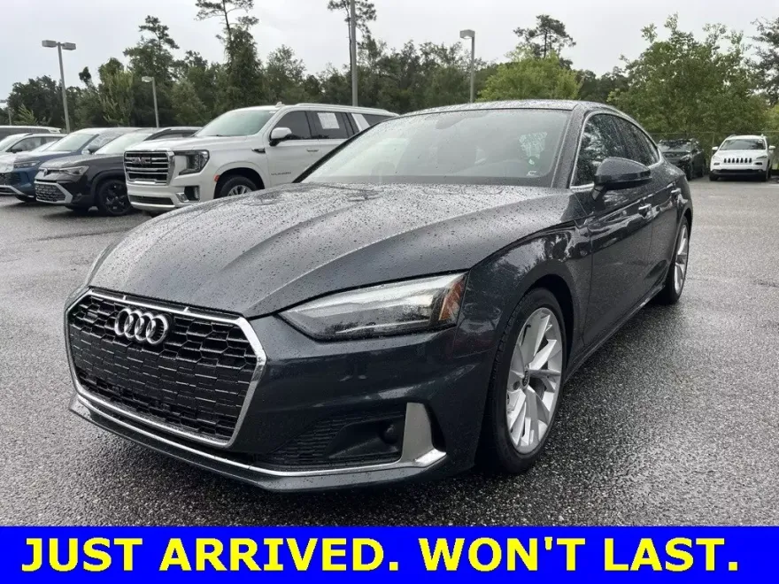 2022 Audi A5 Quattro Premium photo 1