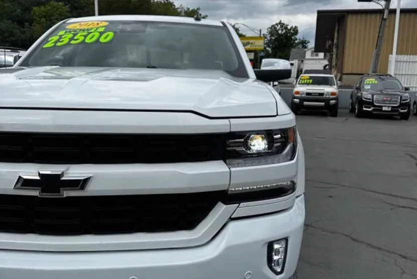 2018 Chevrolet Silverado 1500 LTZ Z71 photo 1