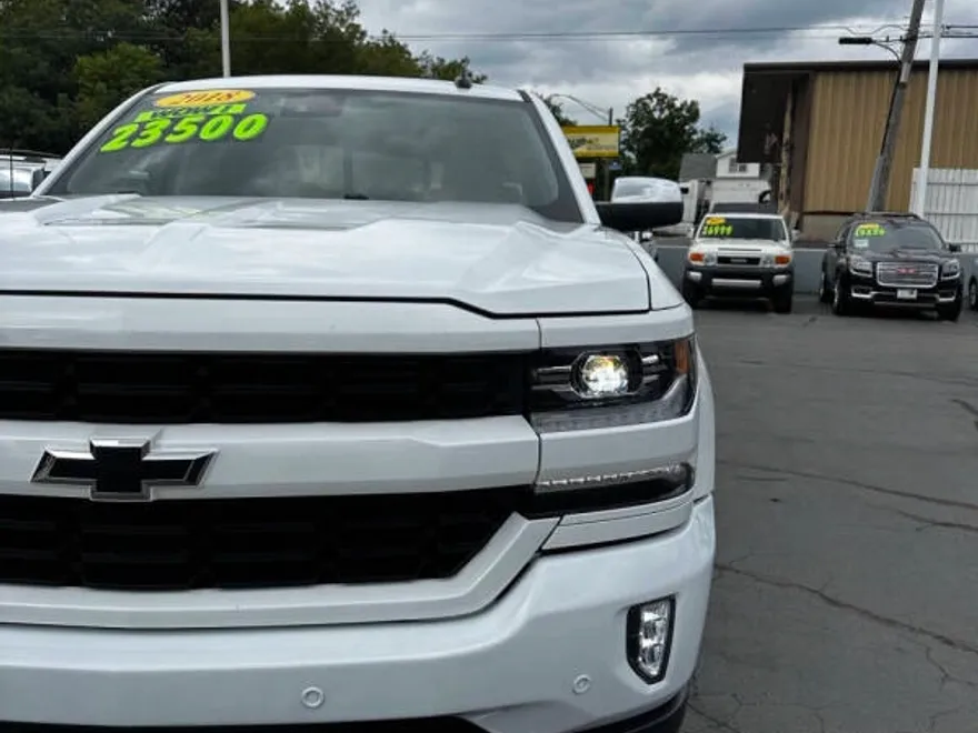 2018 Chevrolet Silverado 1500 LTZ Z71 photo 1