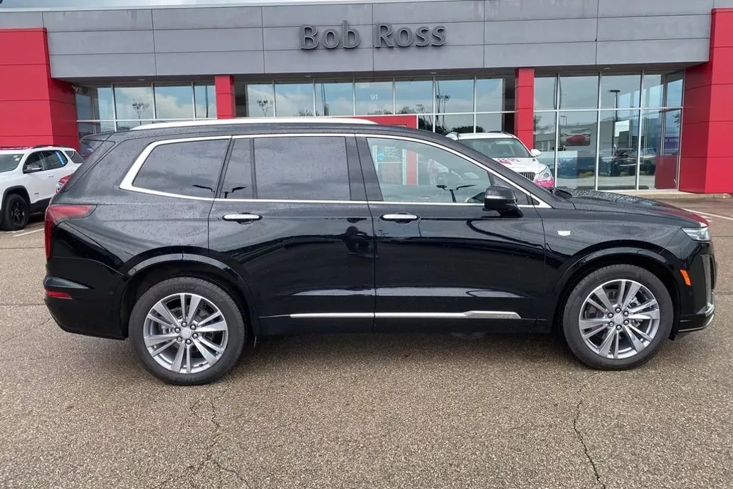 2025 Cadillac XT6 Premium Luxury photo 1