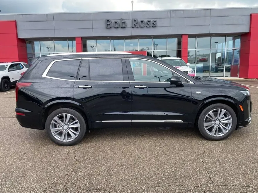 2025 Cadillac XT6 Premium Luxury photo 1