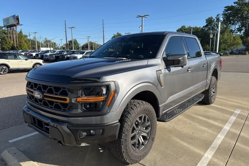 2025 Ford F-150 Tremor photo 1