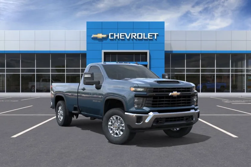 2026 Chevrolet Silverado 3500HD photo 1