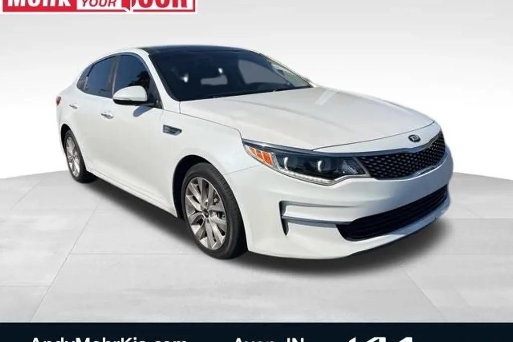 2016 Kia Optima EX photo 1