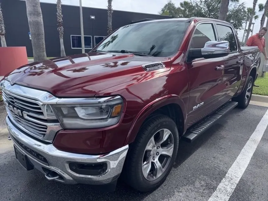 2019 Ram 1500 Laramie photo 1