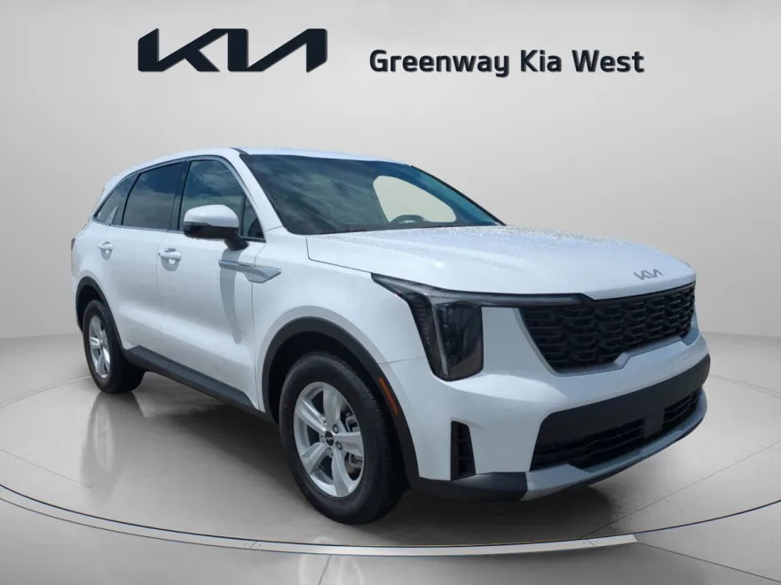 2026 Kia Sorento LX photo 1
