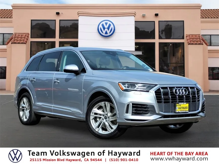 2022 Audi Q7 55 Premium Plus photo 1